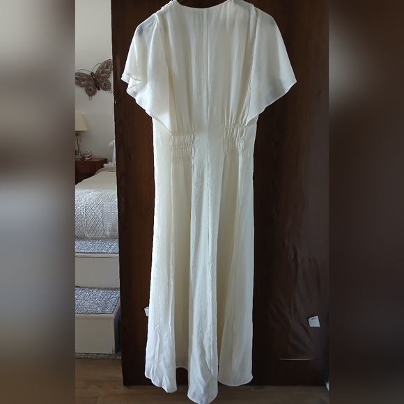 New H&M Cream Pleated Maxi Dress Flutter Sleeve Smocked Waist EcoVero Size S NWT - Picture 14 of 15